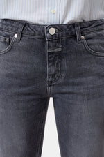 Load image into Gallery viewer, Closed Jora Denim
