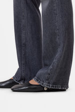 Load image into Gallery viewer, Closed Jora Denim
