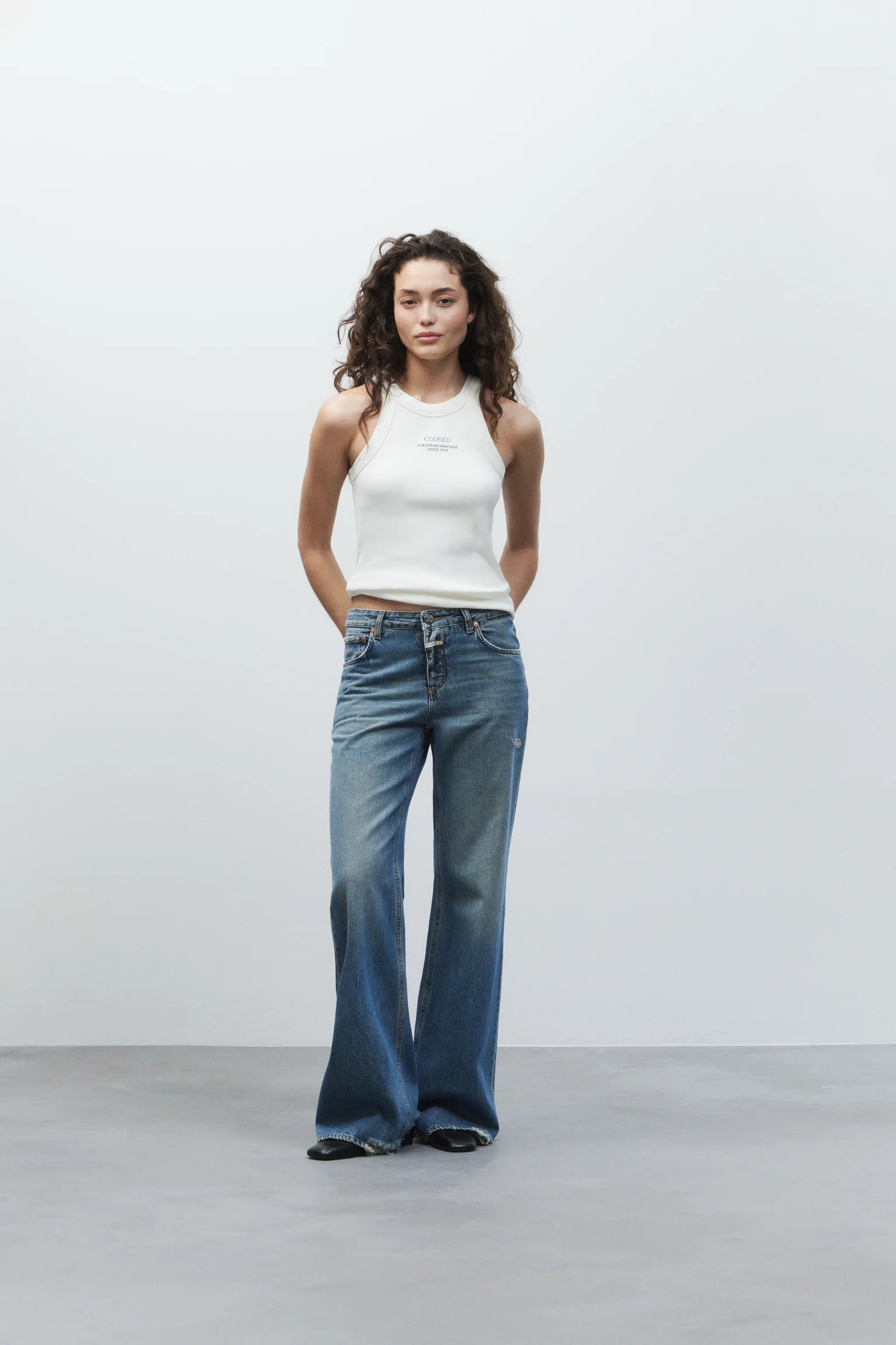 CLOSED – Nora's Retro