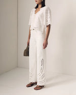 Load image into Gallery viewer, Le Jean Column Eyelet Jeans
