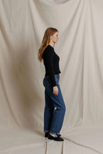 Load image into Gallery viewer, Perfect White Tee Flora
