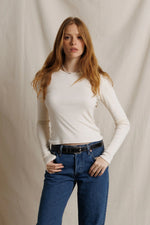 Load image into Gallery viewer, Perfect White Tee Ivanna
