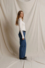 Load image into Gallery viewer, Perfect White Tee Ivanna
