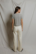 Load image into Gallery viewer, Perfect White Tee Vivian Pre-Order

